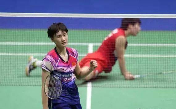 为英格兰队 为英格兰队