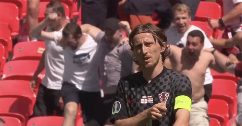 赛场背后 赛场背后