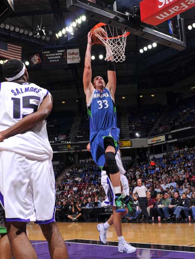 阿森纳通过 阿森纳通过