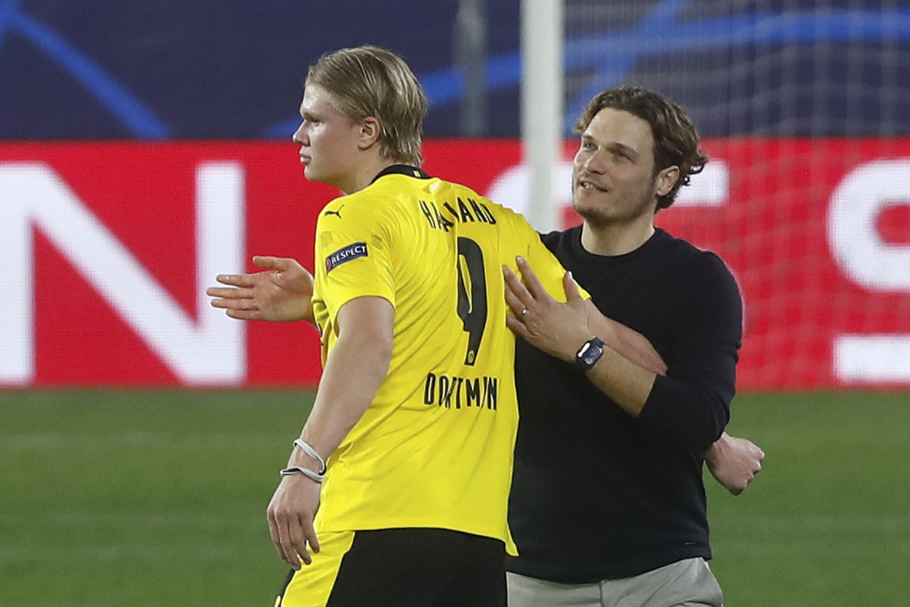 的背后都有 的背后都有