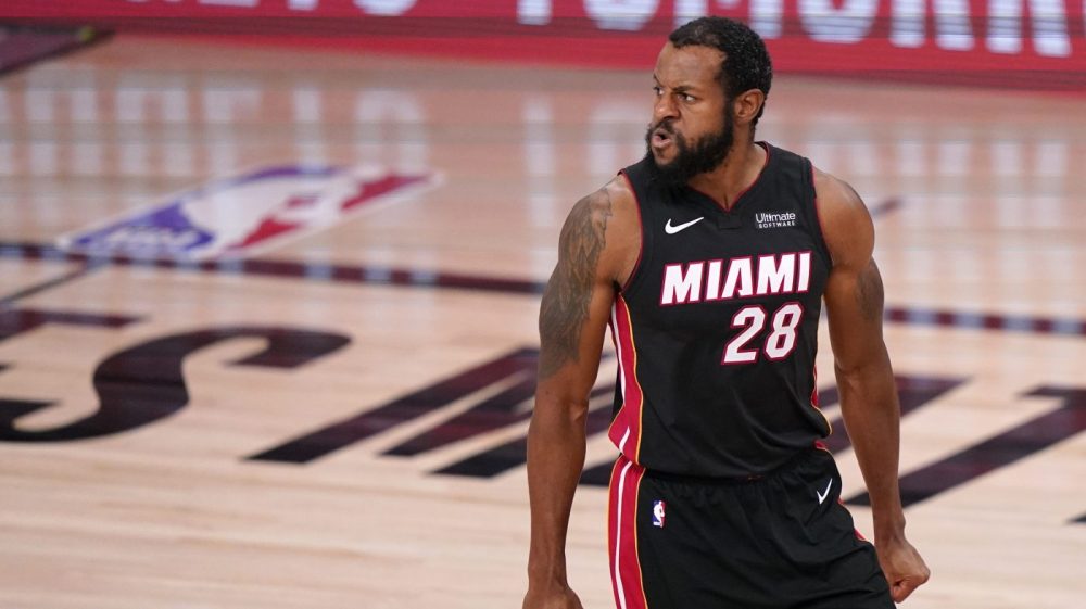 为球队增添 为球队增添