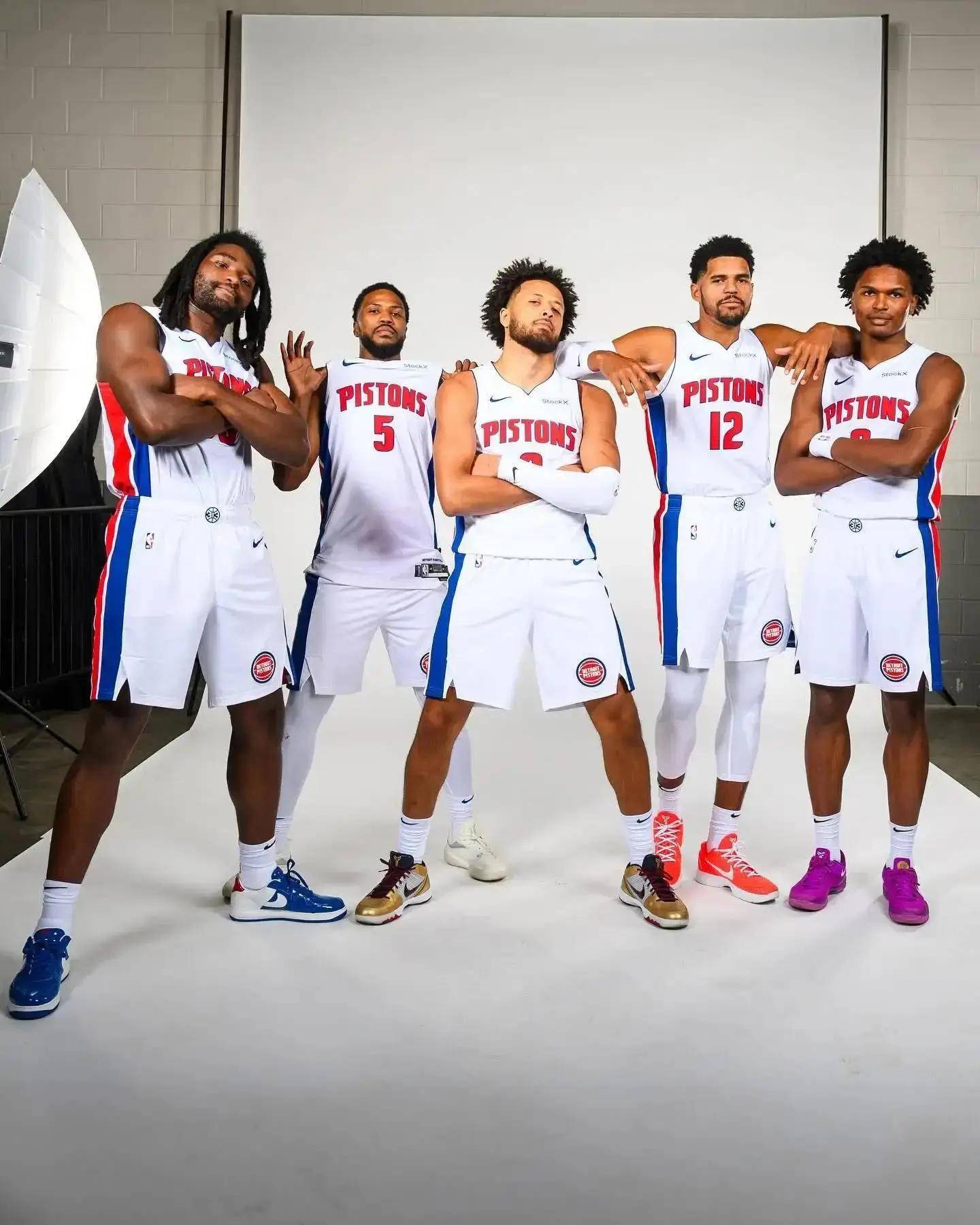 对湖人队的 对湖人队的