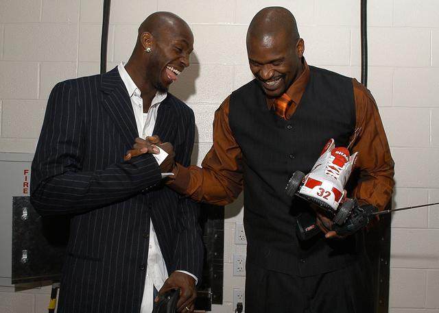 在交流中提 在交流中提