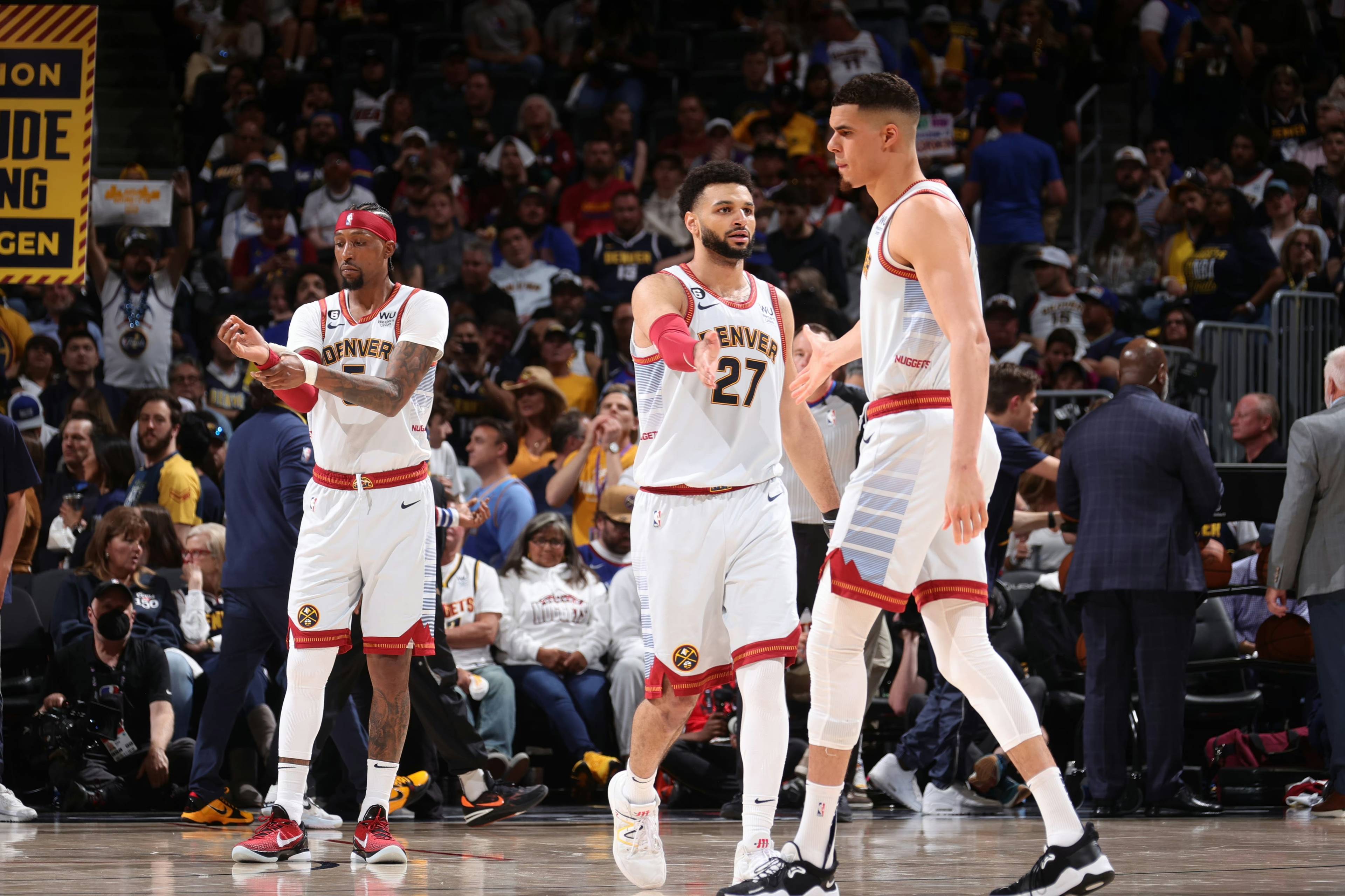 靠稳定日更 靠稳定日更